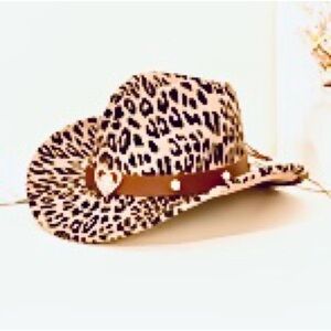 Chic Brown Leopard Print Cowgirl Hat with Brown Band. NWT.